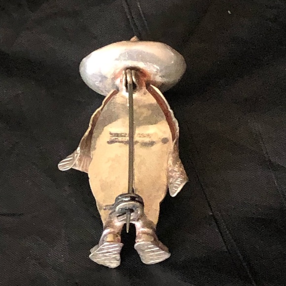 Sterling Hombre in sombrero brooch - Mexico 🇲🇽 sterling silver 1 1/2” vintage - Picture 2 of 8